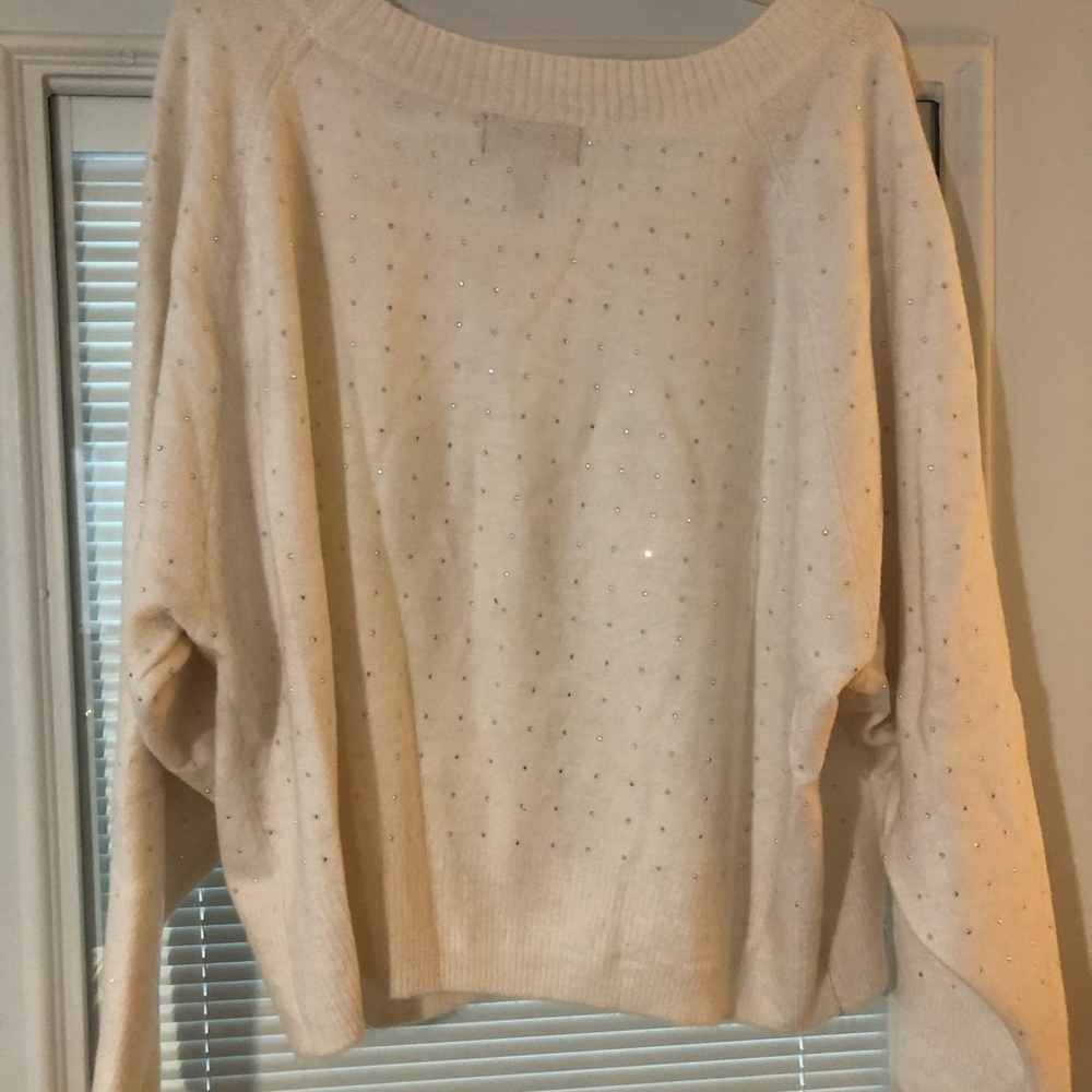 Victoria Secret Sweater - Picture 9 of 10